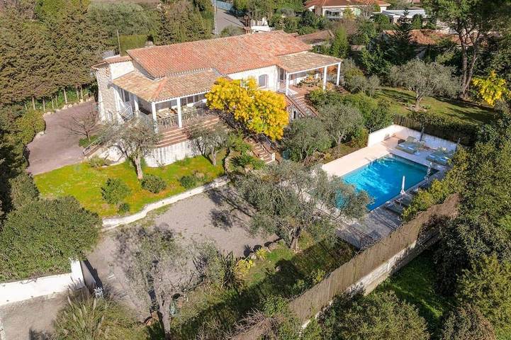Villa pour 15 personnes, avec jardin à Le Cannet