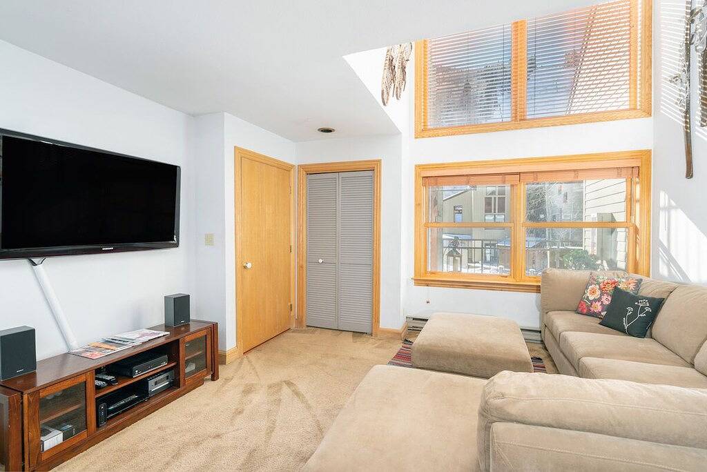 Ganze Wohnung, Ski In, Ski Out Ferienwohnung Cimarron Lodge 31. Blick auf die Berge, beheizter Parkplatz, Whirlpools in Telluride, Telluride Ski Resort