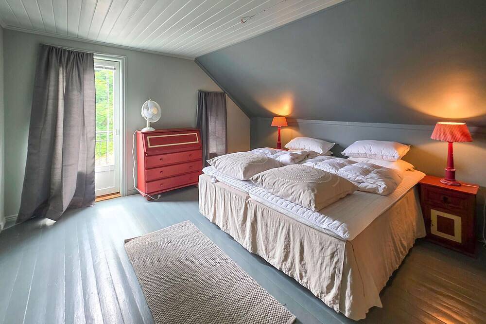4 bedroom gorgeous home in Melsomvik (Sandefjord) in Stokke