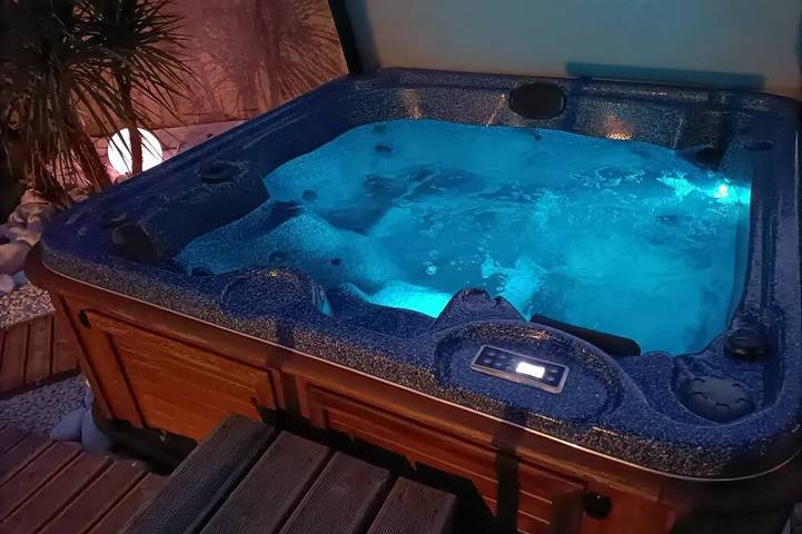 Maison de vacances pour 6 personnes, avec jacuzzi et jardin