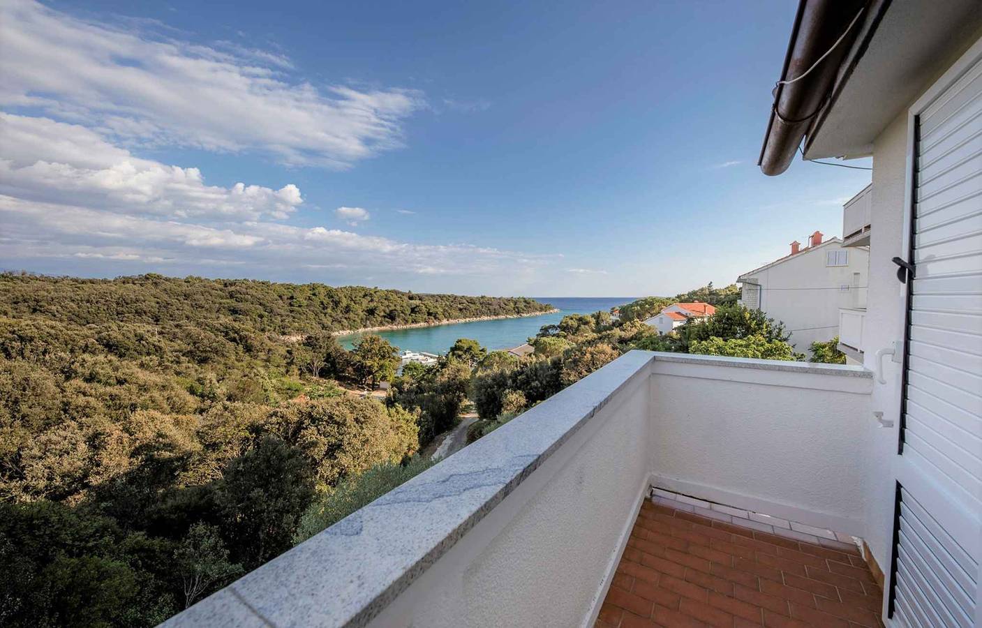 Apartamento vacacional entero, Apartamento de vacaciones con balcón y vistas al mar in Kampor, Rab