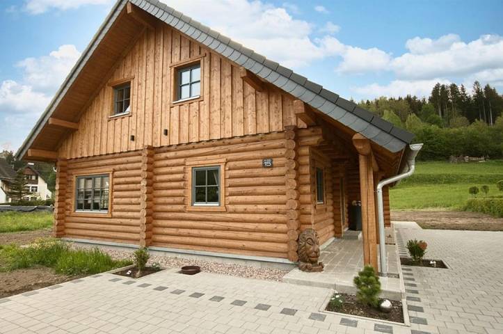 Ferienhaus für 10 Personen, mit Balkon und Terrasse sowie Garten und Ausblick