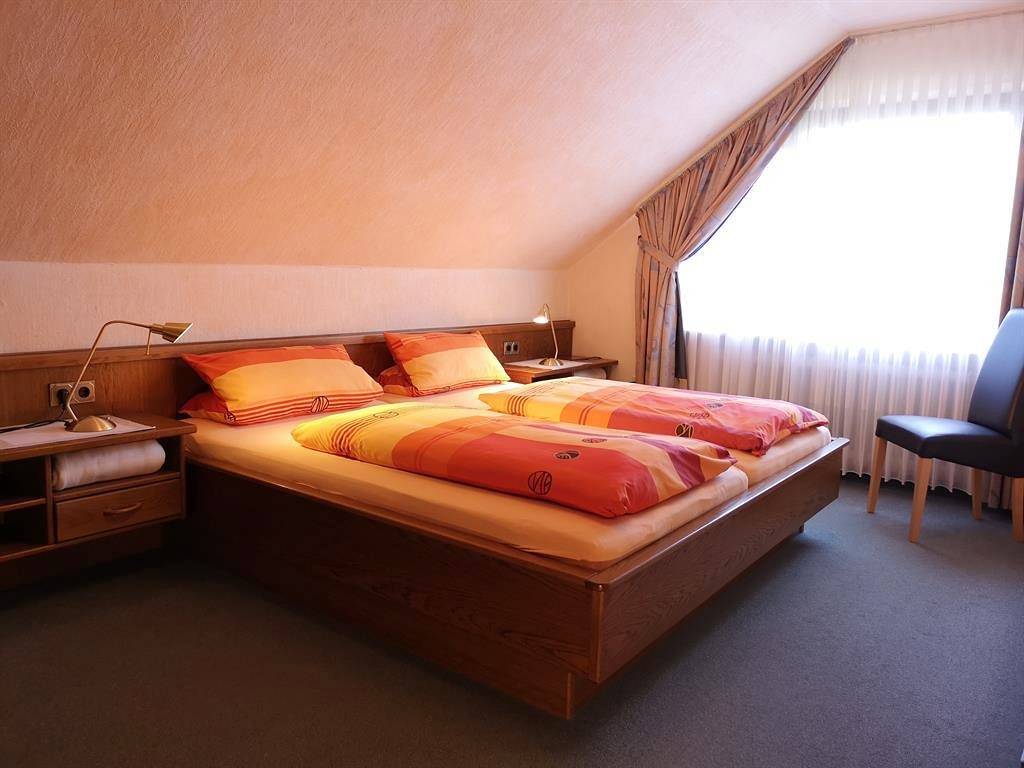 Ganze Ferienwohnung, 4-Bettwohnung, Runder Turm in Zell Stadt (Mosel), Zell (Mosel)