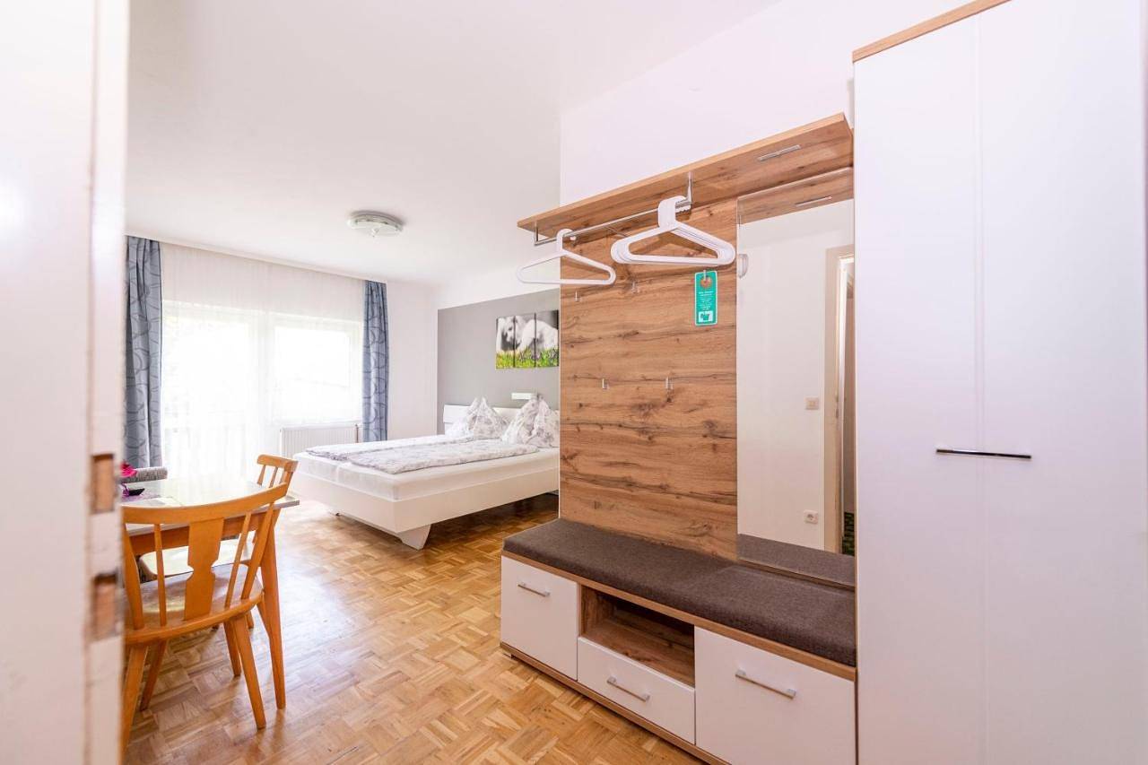 Gästehaus Genf in Schiefling am See, Klagenfurt-Land