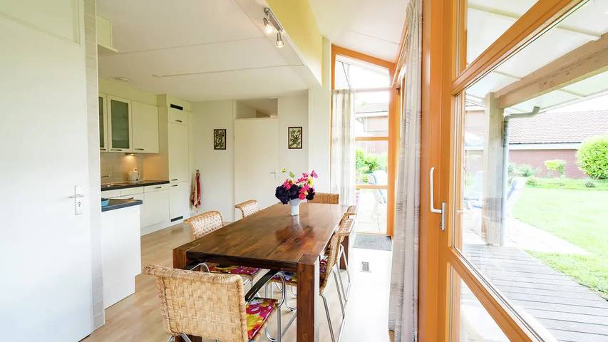 Location de vacances pour 7 personnes, avec jardin et piscine, animaux acceptés dans Biddinghuizen - 3