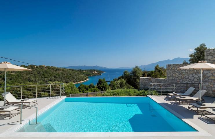 Filter.villa.villa for 6 people, with Balcony and Terrace as well as Pool in Meganisi