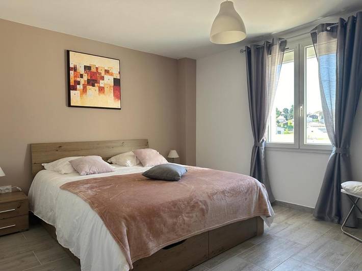 Gîte pour 4 personnes, avec jardin ainsi que vue et piscine, animaux acceptés à MUS - 4