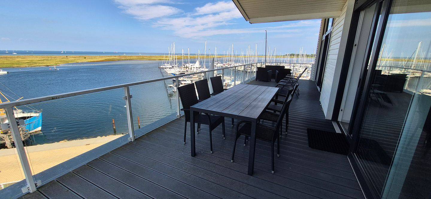 Ganze Wohnung, Exklusives Penthouse mit außergewöhnlichem Meerblick und Sauna direkt am Strand in Wendtorfer Strand, Wendtorf