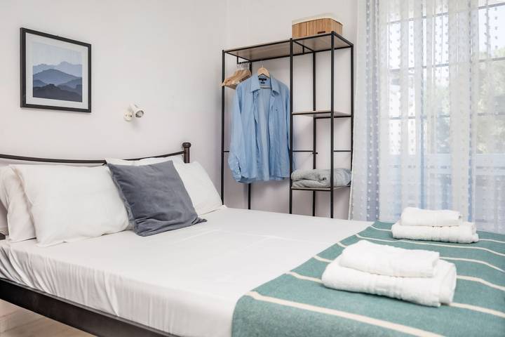 Gîte pour 3 personnes, avec balcon, animaux acceptés dans Cyclades