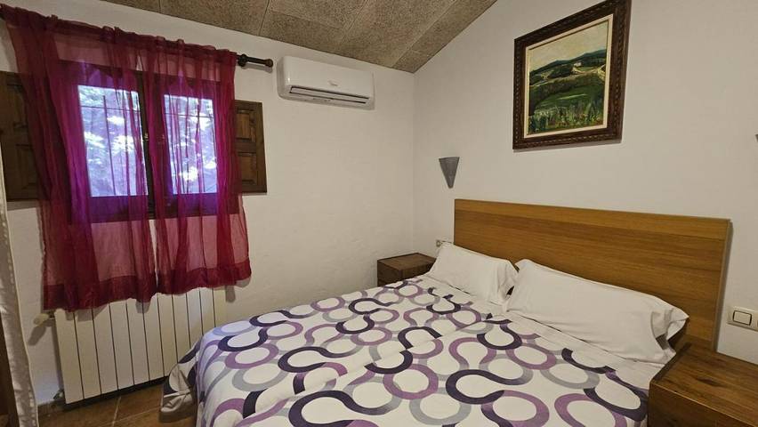 Maison de campagne pour 25 personnes, avec piscine et jardin, animaux acceptés à Sils - 4