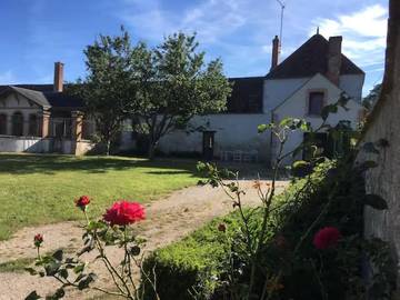 Location de vacances pour 10 personnes, avec jardin, animaux acceptés à Lailly-en-Val