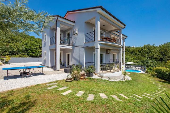 Maison d’hôte pour 6 personnes, avec sauna et piscine ainsi que jardin et jacuzzi à Rijeka - 2