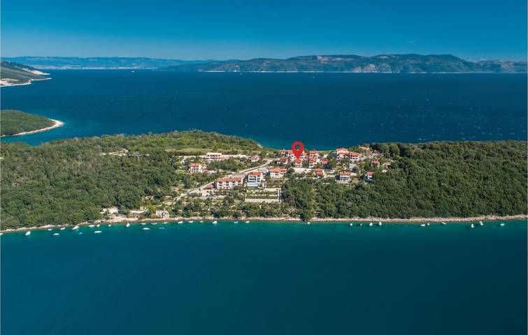 Apartamento vacacional entero, Acogedor apartamento de 75 m² con terraza, aparcamiento y a 2 km de la playa in Duga Luka, Costa Este de Istria