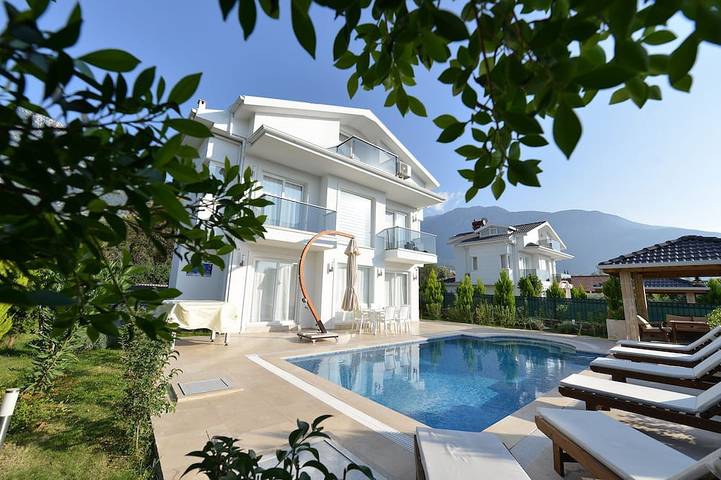 Villa für 6 Personen, mit Balkon - 1