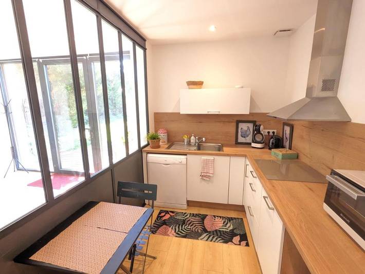 Location de vacances pour 2 personnes, avec terrasse et jardin à Le Coteau - 4