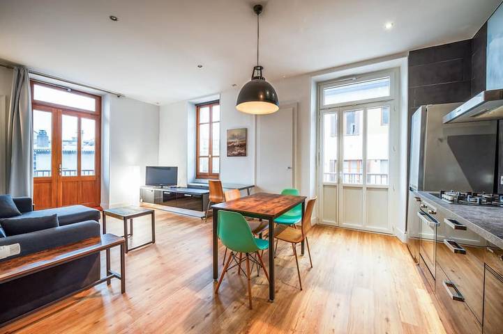 Ferienwohnung für 4 Personen, mit Balkon in Annecy