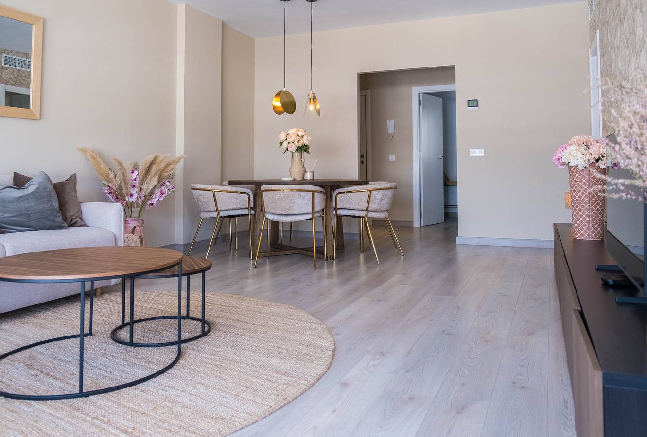 Apartamento entero, Apartamento de vacaciones para 6 personas con balcón/terraza in Estepona, Costa del Sol