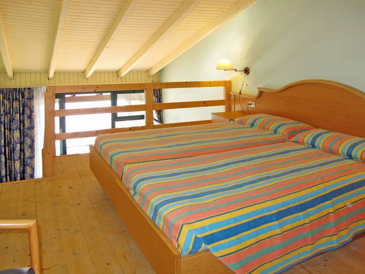 Ferienwohnung für 4 Personen, mit Seeblick und Sauna sowie Balkon und Kinderpool in Limone sul Garda - 3