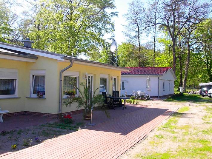 Ferienwohnung für 6 Personen, mit Terrasse und Garten in Ückeritz