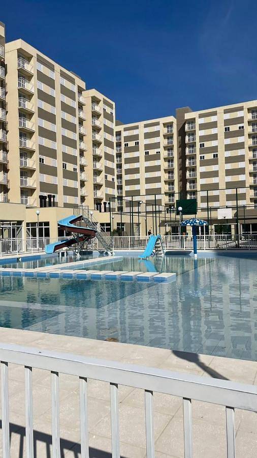 Casas e apartamentos de temporada para 5 pessoas, com piscina e balcão e ainda vista em Pelotas
