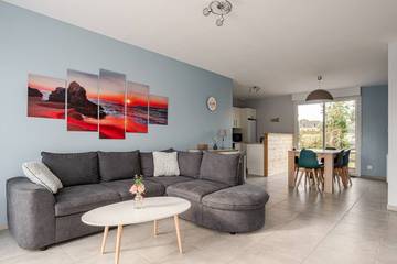 Gîte pour 6 personnes, avec terrasse et jardin à Quettehou