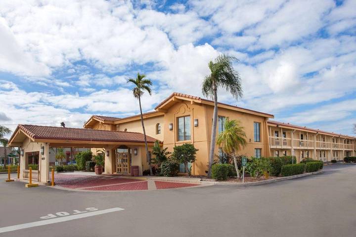 Hotel para 5 personas, con piscina, Se admiten mascotas - 1