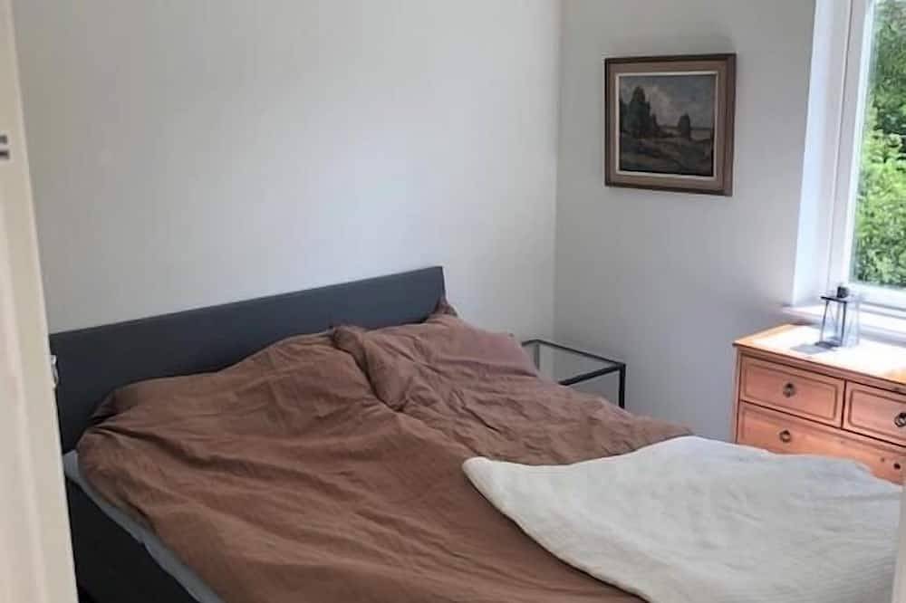 Amazing home in Torslanda with 2 Bedrooms and Wifi in Göteborg, Västergötland