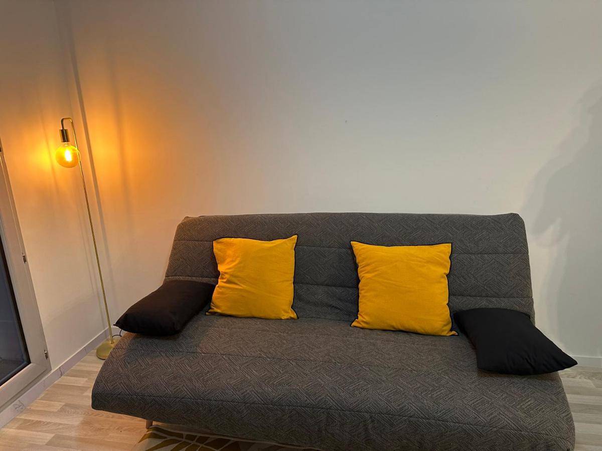 Appartement entier, One-Bedroom Apartment in Sarcelles, Val-d'Oise