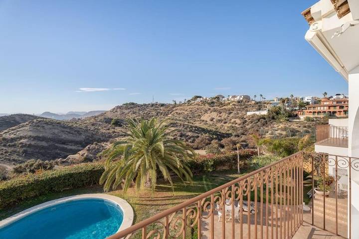 Villa pour 8 personnes, avec vue ainsi que piscine et jardin à Alicante - 3