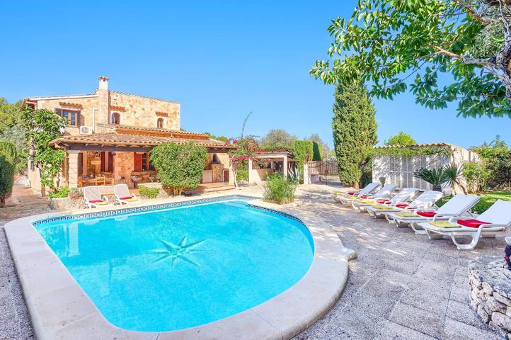 Villa for 8 people, with garden in Pollença