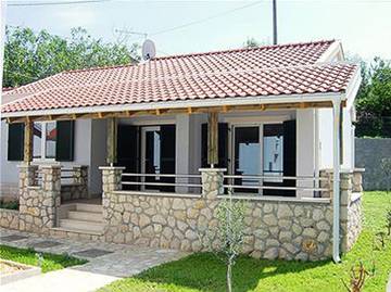 Ferienhaus für 6 Personen, mit Pool und Balkon/Terrasse auf Rab