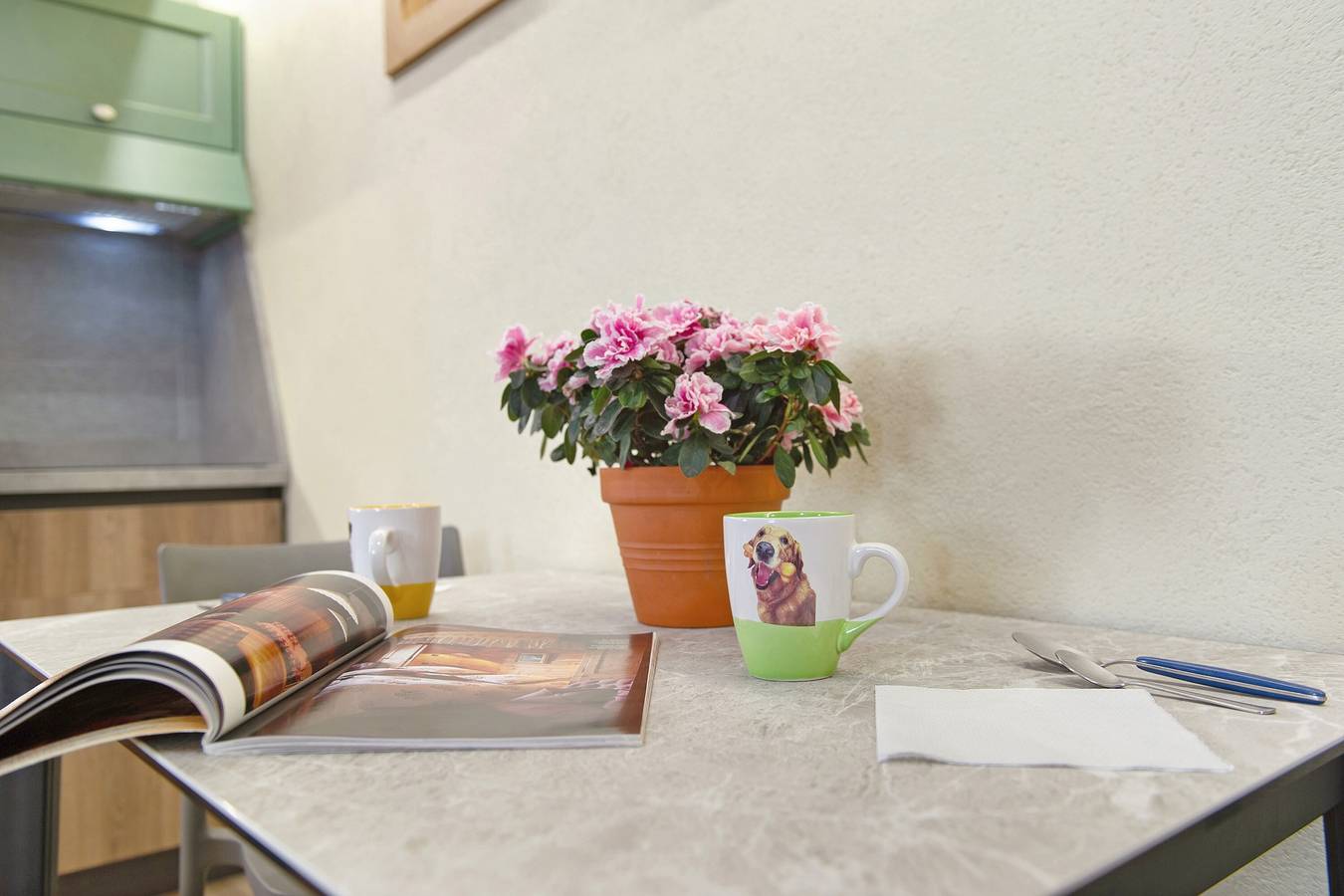 Monolokaal 'Mes Anges Perloz' met Bergzicht, Privéterras en Wi-Fi, foto 6