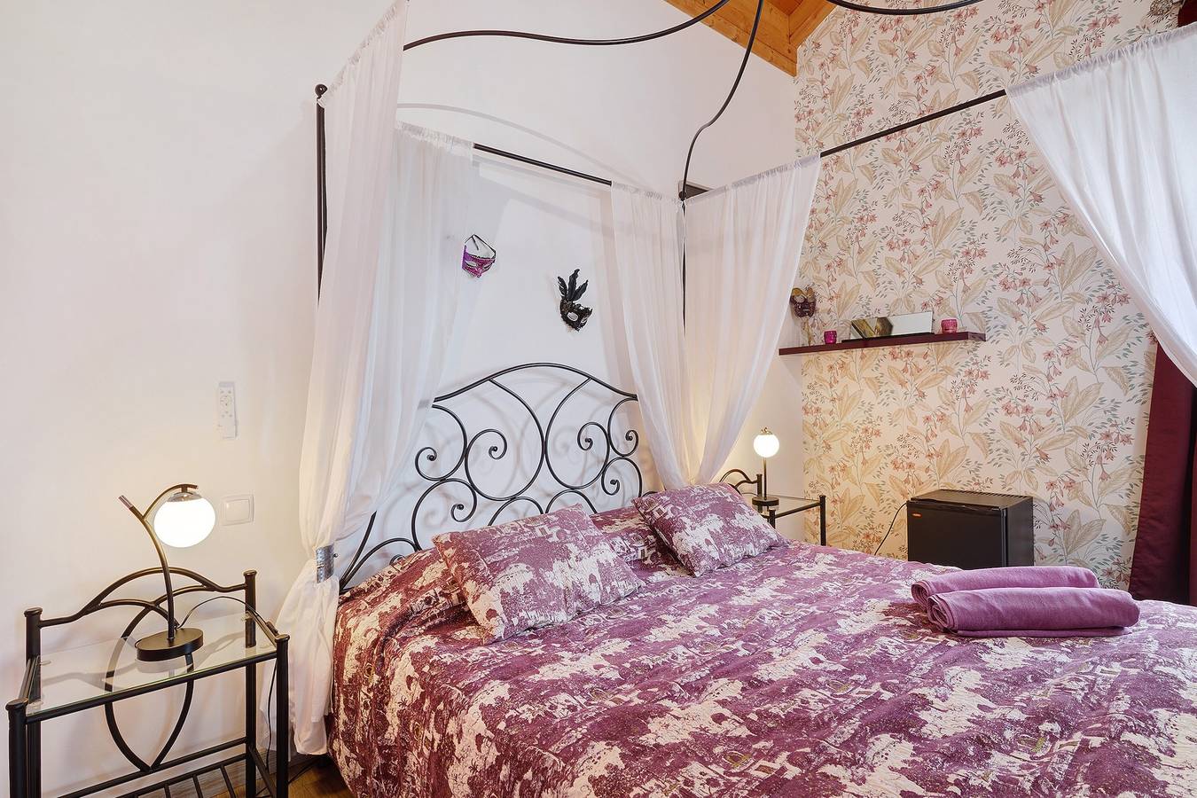 Zimmer Veneza – Naturistisches B&B für Paare in Alte, Faro Distrikt