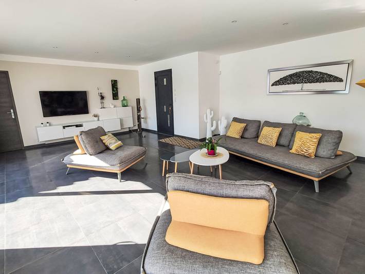 Location de vacances pour 6 personnes, avec jardin et terrasse à Le Plan-de-la-Tour - 4