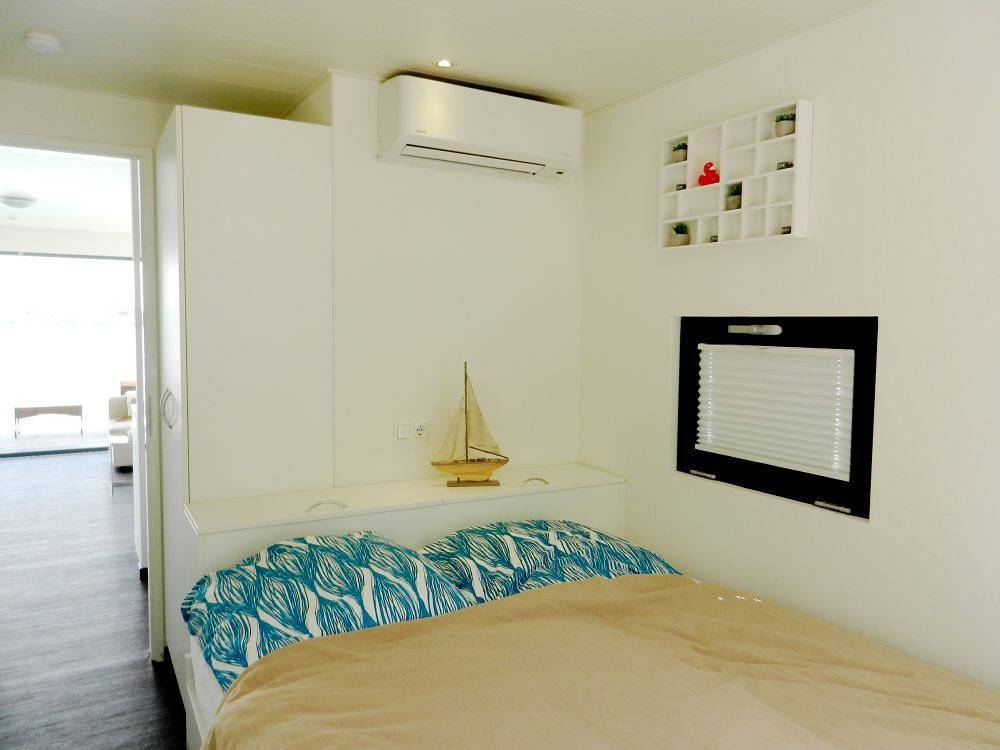 Floating 44 – komfortable Hausboote bei Xanten mit tollem Seeblick in Xanten, Lower Rhine