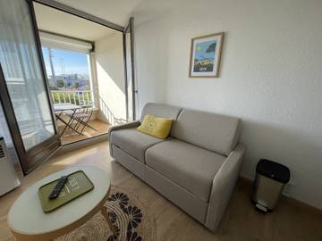 Gîte pour 4 personnes, avec terrasse dans Plage de La Corniche