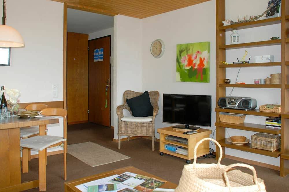 Ganze Wohnung, Schöne Wohnung für 4 Gäste mit Pool,  W-Lan, Tv, Balkon, Haustiere erlaubt und Panoramablick in San Bernardino GR, Mesocco