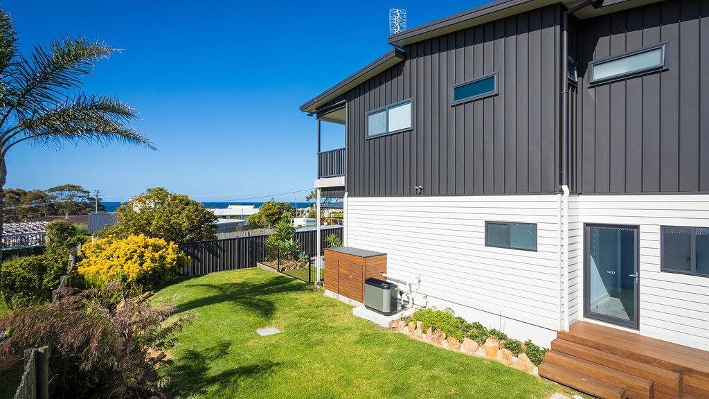 Noble House - Absolutely Stunning House in Convenient Location! in Dalmeny, New South Wales