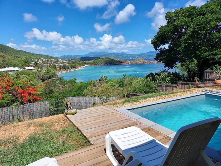 Villa pour 6 personnes, avec vue ainsi que jardin et piscine