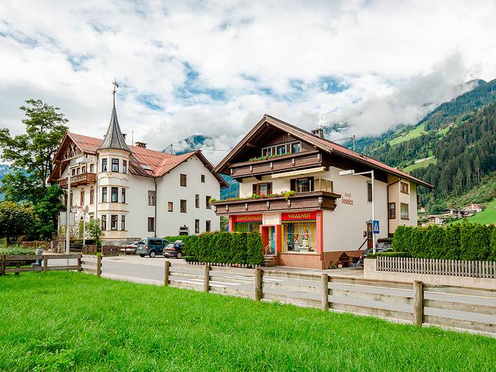 Geheel vakantieappartement, Vakantieappartement voor 6 personen met balkon in Zell am Ziller, Bezirk Schwaz