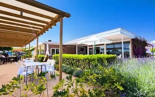 Hogar móvil Dalí 4 personas in Gavá, Bajo Llobregat