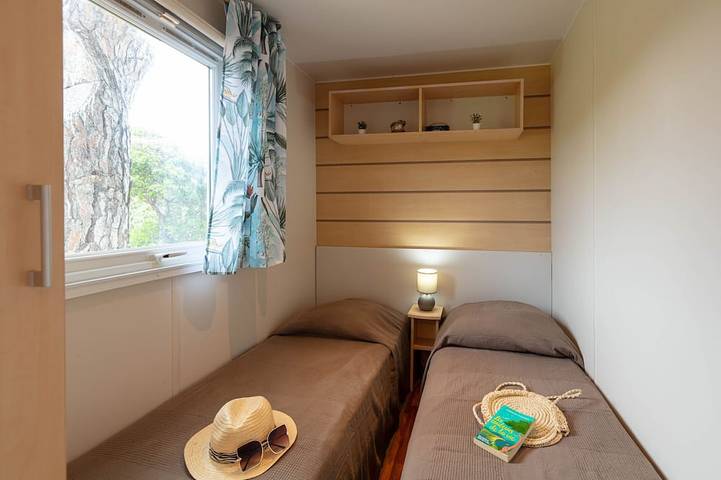 Location de vacances pour 4 personnes, avec jardin et terrasse dans Plage Du Pradeau - 3