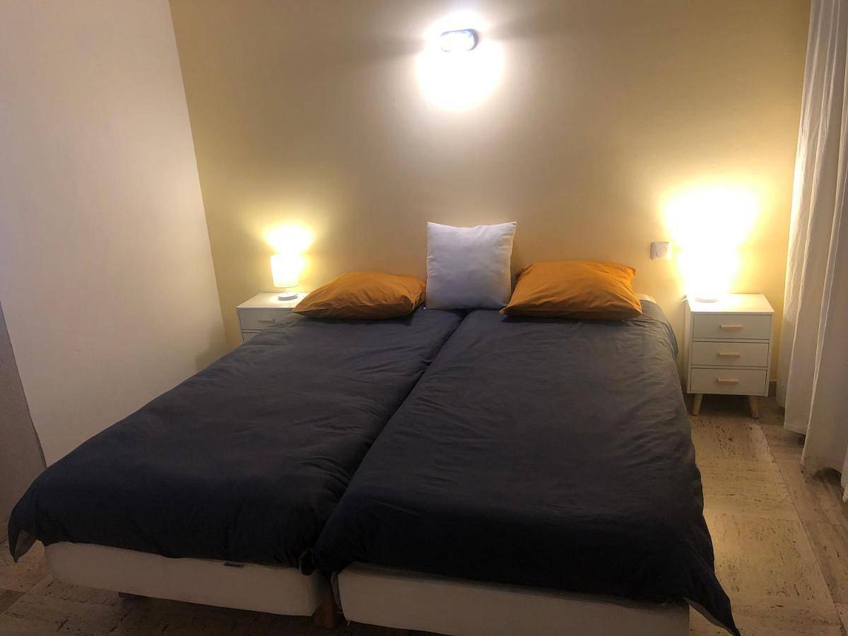 Deluxe Double or Twin Room in Montagnac, Côte méditerranéenne (France)