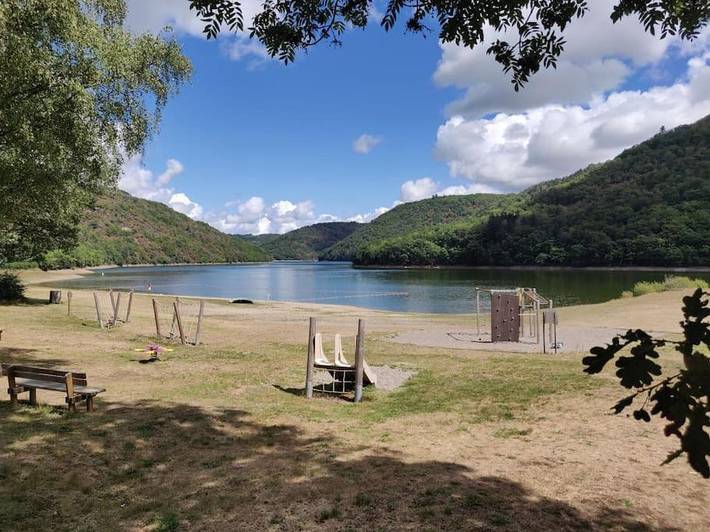Location de vacances pour 13 personnes, avec jardin et vue à Miremont - 2