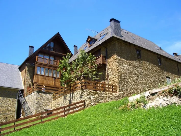 Apartamento de vacaciones para 8 personas, con jardín y vistas - 1