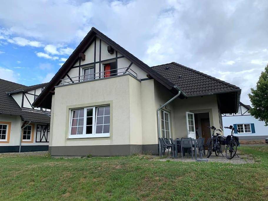 Six-Bedroom House in Ediger-Eller, Cochem-Zell