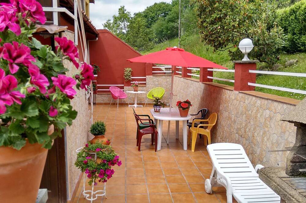 Huerta Carúa Apartments. 4 people, barbecue, Wifi, terrace, rural. in Villamayor (Piloña), Piloña