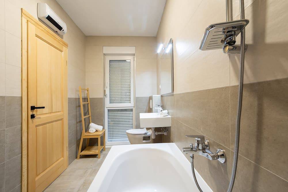 Holiday house above Split, surrounded by amazing nature and greenery! in Klis, Split-Dalmatien