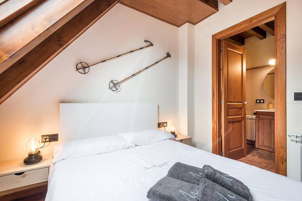 Casa Montjòia in Las Bordas, Pirineo Catalan