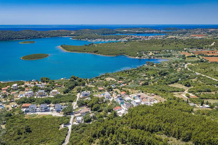Villa pour 6 personnes, avec jardin, adapté aux familles à Pomer - 3